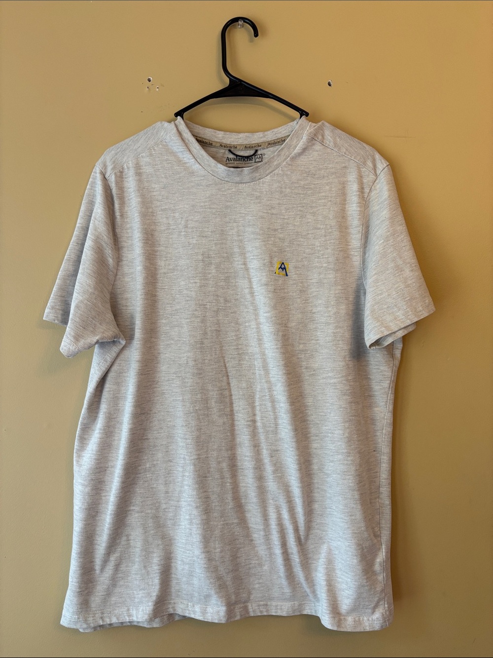 Avalanche Light Heather Gray Short-Sleeve Crewneck T-Shirt